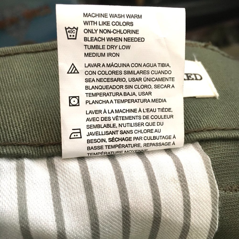 DICKIES  Stretch Relaxed Fit Khaki  Cargo Shorts Women's  Sz 24 NWT - Picture 12 of 14